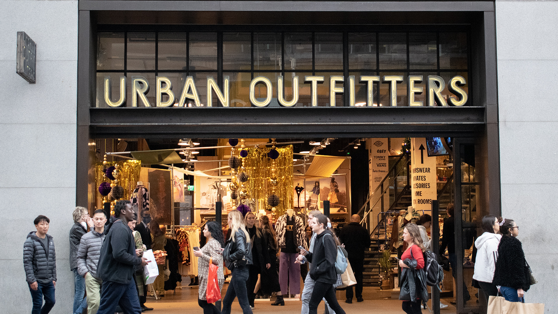 Urban Outfitters sees record Q3 sales and profits 